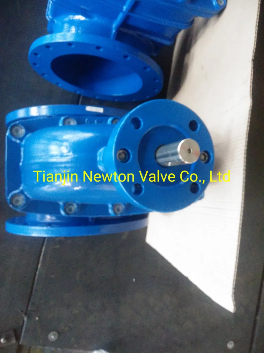 Resilient Seat Gate Valve DIN3352 F4 F5 with by Pass Valve Gearbox with Top Flange ISO 5210 ISO 5211 Mounting Pad with Electric Actuator Chain Handwheel Gearbox
