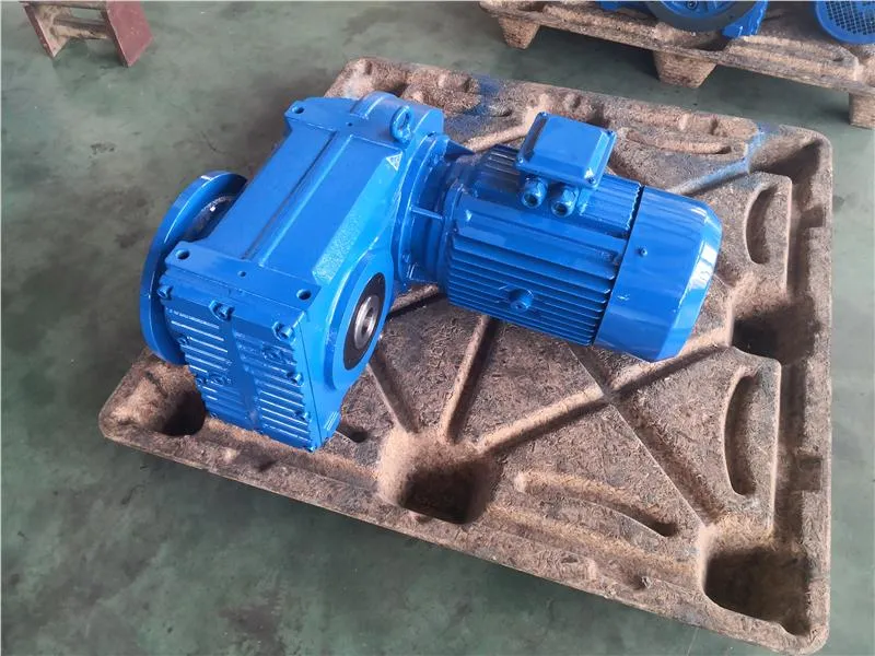 The Box of The Fa-Series Reducer Is Cast Iron, The Gear Is Low Carbon Alloy Steel and The Carbon Is Used to Permeate The Gear Box