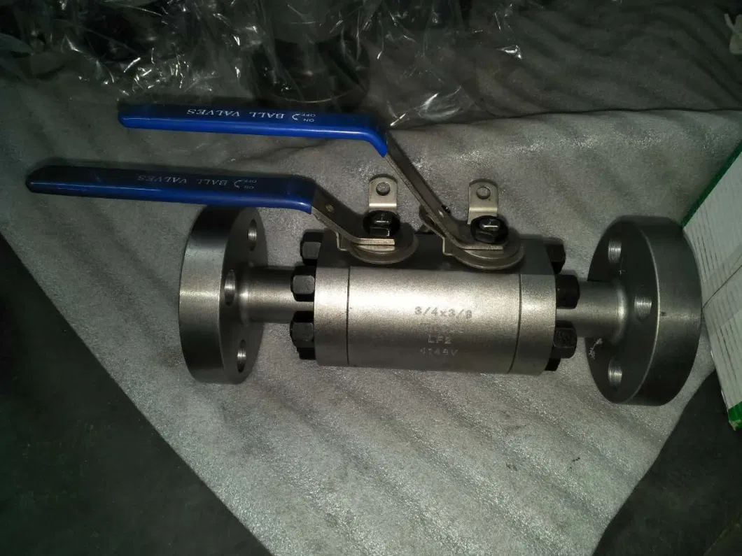 F-NPT/Flanged A105/F304/F316/F51/F55 Double Block and Bleed Lever Operated /Gear Operated Floating / Trunnion Dbb Ball Valve