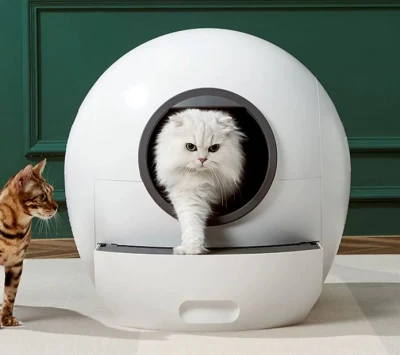 Contenitore per lettiere Cat autopulente automatico con capacità elevata di 65 l+9 l. Con tappetini e deflettore