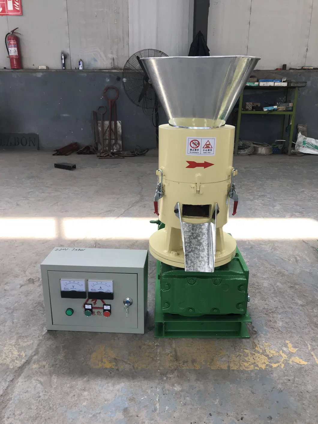 Hot Flat Die Wood Pellet Mill with High Quality Motor Machine