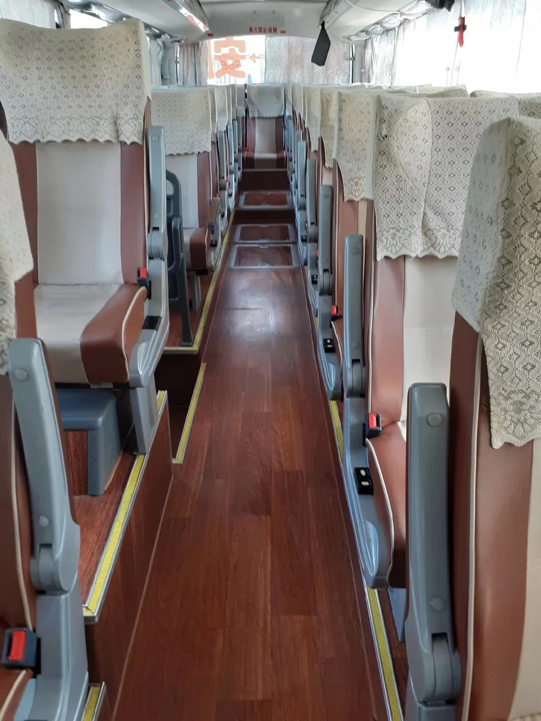 Used Coach Bus with 55 Seats