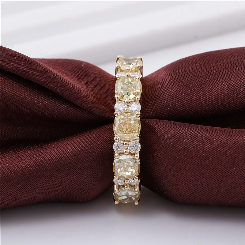 Shared Prong Setting Yellow Cushion Cut Moissanite Diamond Half Eternity Ring Custom Engagement Rings for Women