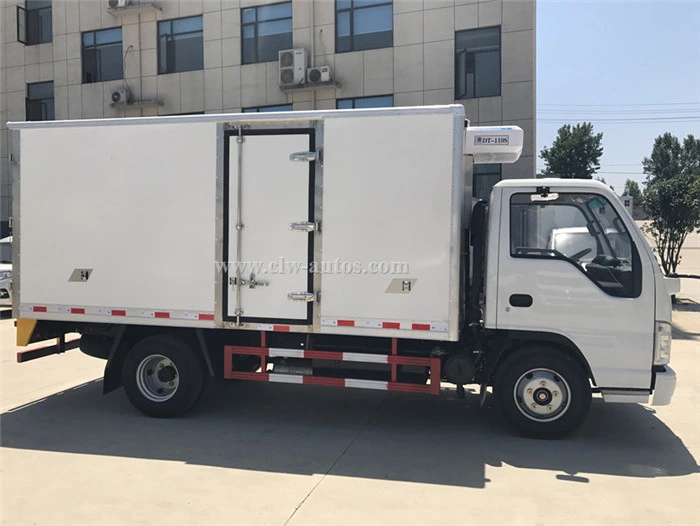 Diesel Engine Isuzu Refrigerated Truck Freezer Container Body Cargo Box for Food Transport