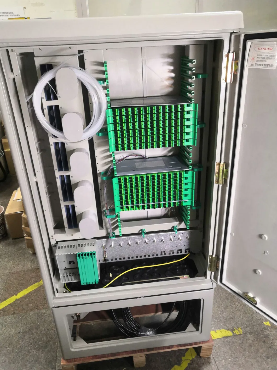 144 288 567 Core Fiber Optic Cross Connect Distribution Cabinet