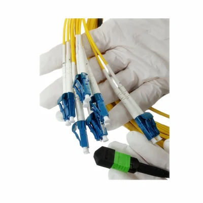 Patch per cavo in fibra ottica duplex da MPO a 6LC a modalità singola Cavo