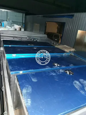 Carrello cassette degli attrezzi per escavatori tipo D 320 324D
