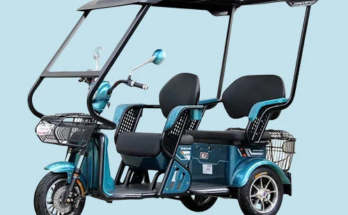2023 New Design Solar Electric Scooter Energy Powered Electric Tricycle Three Wheeler with Roof for Adult and Elderly