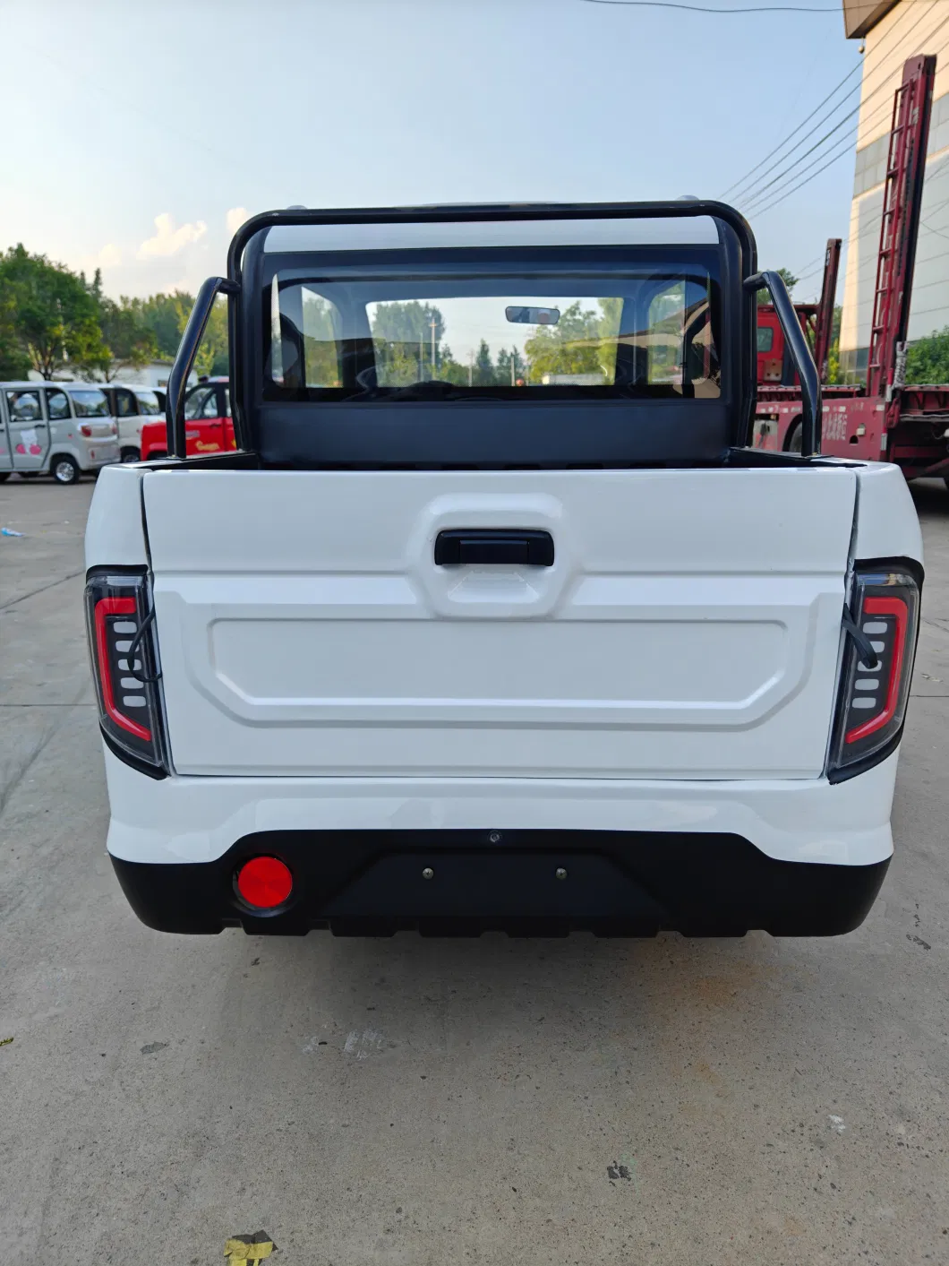 New Energy Electric Mini Van/60V/2000W Electric Mini Truck/Electric Car for Cargo