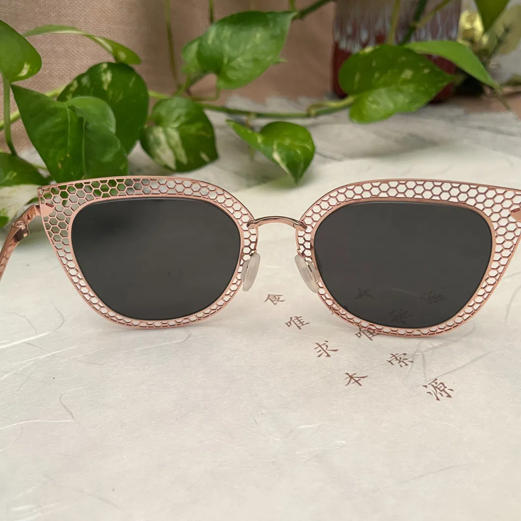 Fashionable Accessories Metal Sunglasses Cut out Design