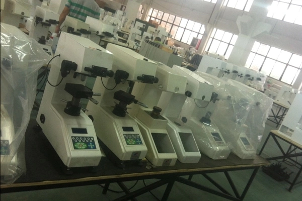 Automatic Turret Economical Micro Vickers Hardness Tester Price with High Quality