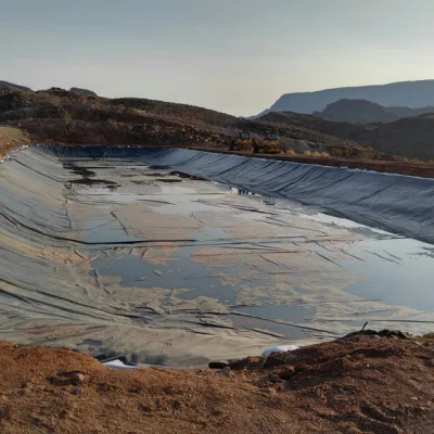 Fodera di plastica della diga di cemento di rivestimento di stagno di Patching di stagno di fattoria Rivestimento interno in HDPE geomembrana