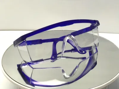 Occhiali di sicurezza di alta qualità Occhiali di protezione Goggle multifuzione trasparenti fabbrica Vendere lenti per PC senza rivestimento Hot CE