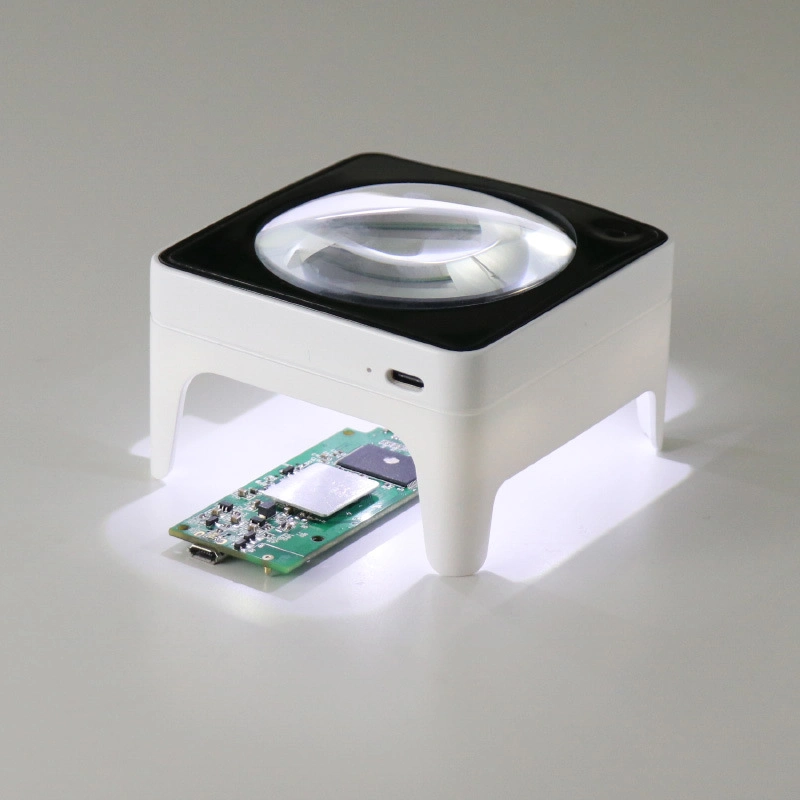 Factory High Quality Square Magnifier with Dimmable LED Light with Rechargeable Lithuim Battery