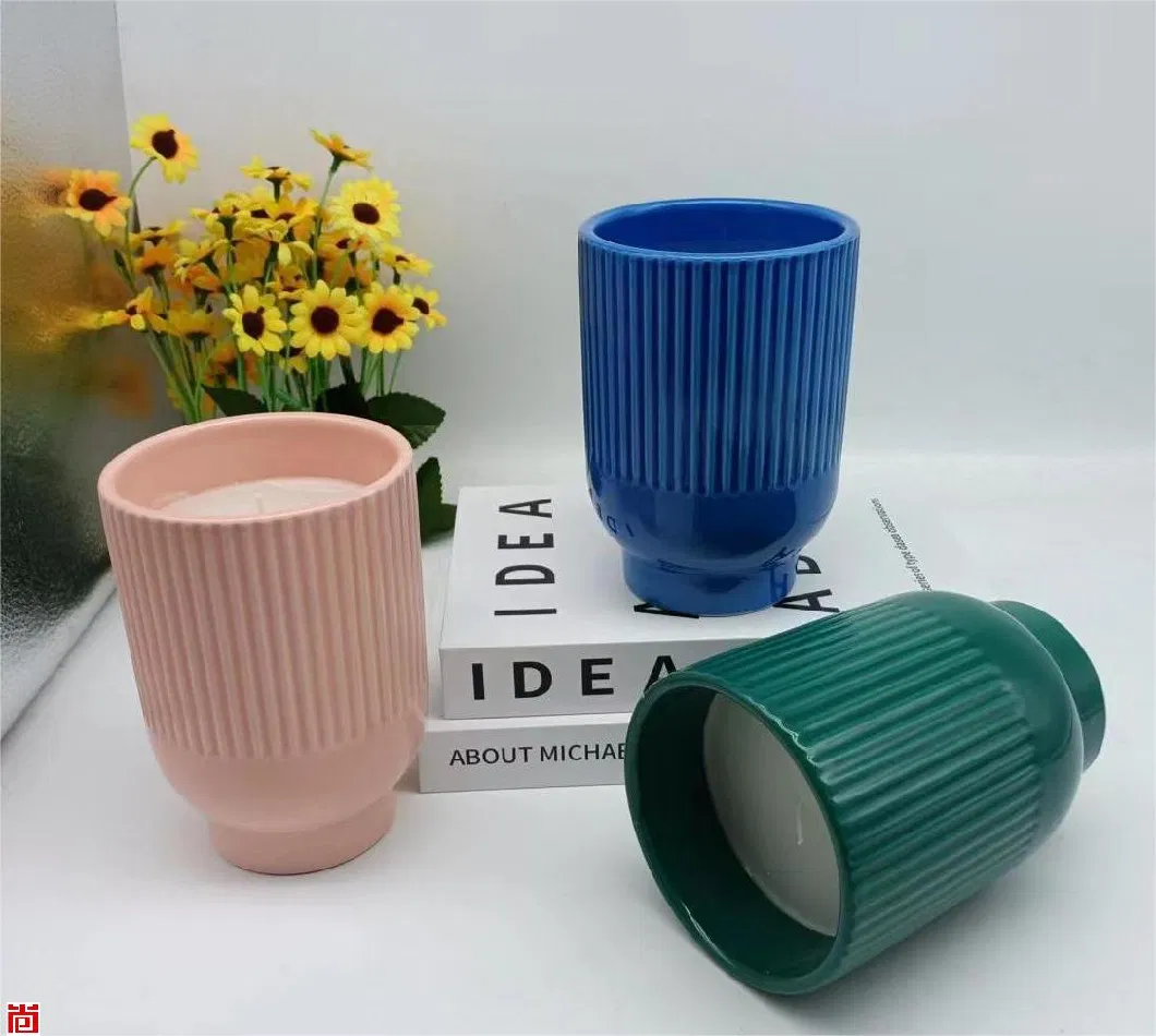 European Style Vertical Line Ceramic Candle Holder with Soy Candle