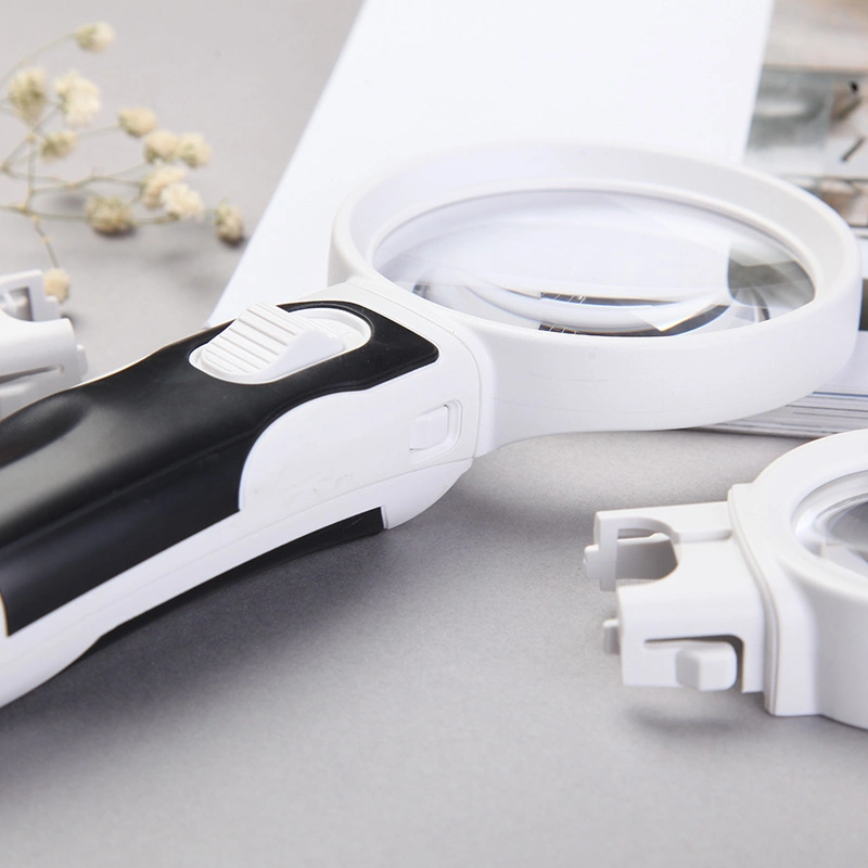 Hot Selling Interchangeable LED Magnifier Three Different Lens Lighted Handheld Magnifying Glass