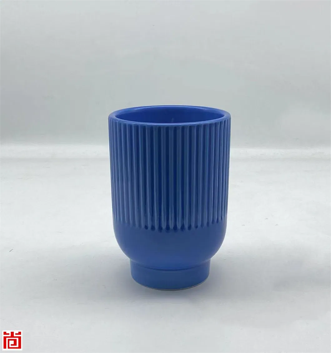 European Style Vertical Line Ceramic Candle Holder with Soy Candle