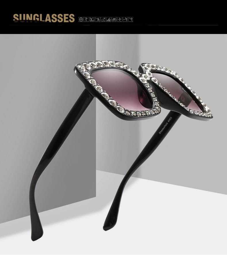 2023 Fashion 100% UVA Protection Designer Sunglasses with Diamonds for Women