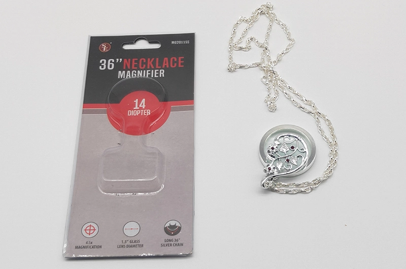 Decorative Pendant Rhinestone Pendant Portable 4.5X Necklace Gold/Silver Gift Magnifier
