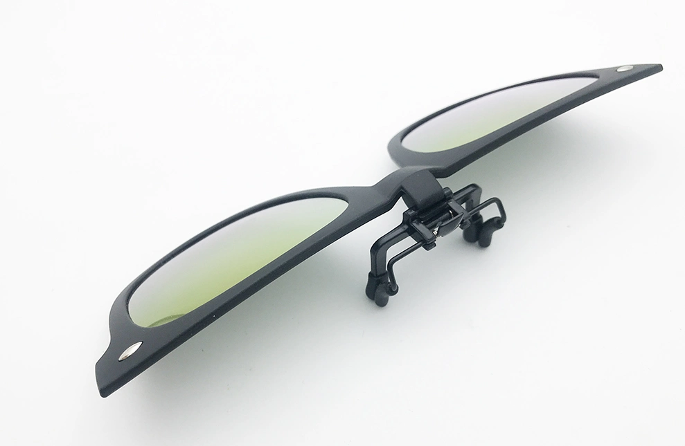 Original Design New Unisex Clip on Smoke Green Lens Sunglass