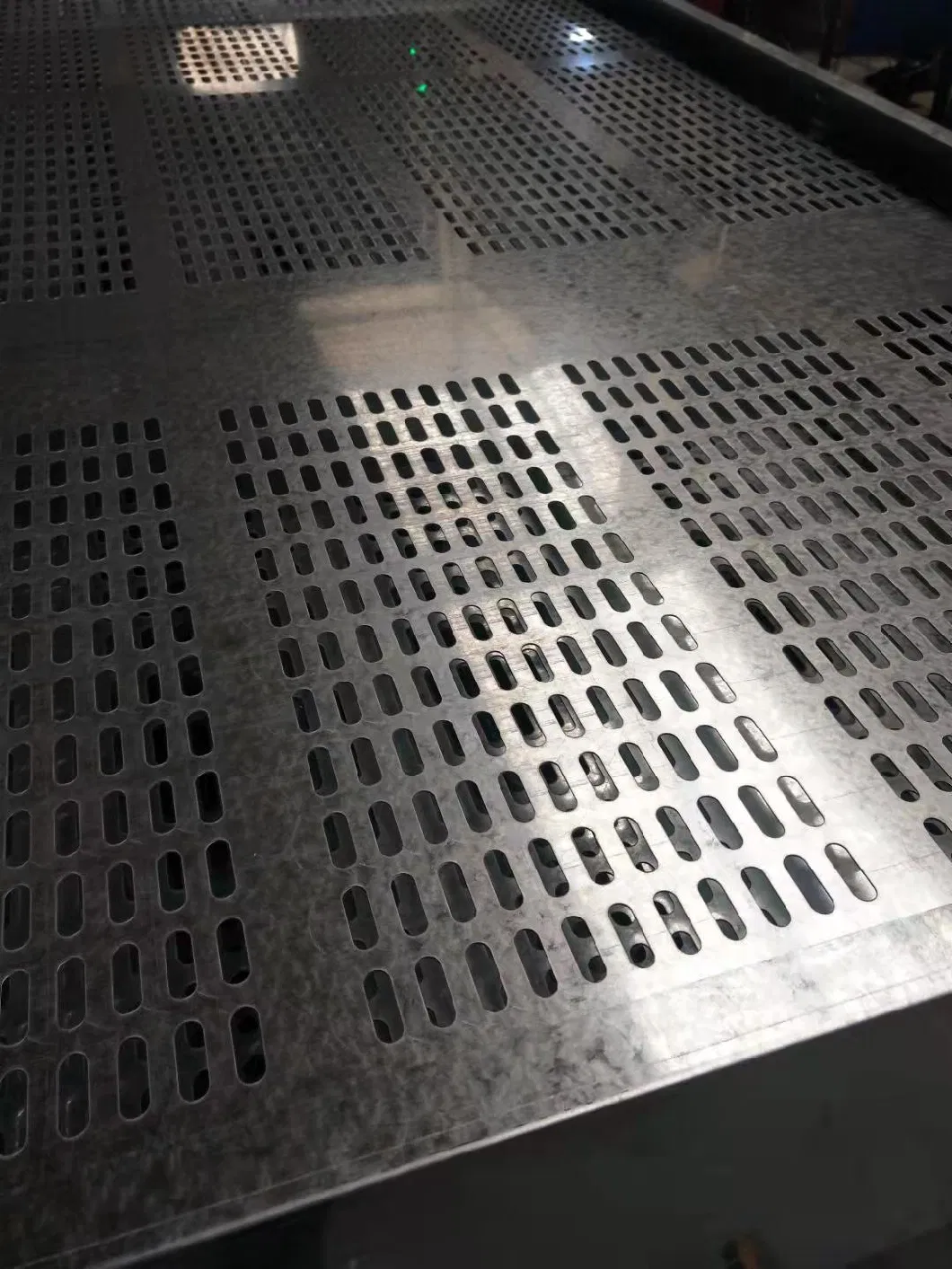 Perforated Metal Plates with Round-end Slotted Holes/Oblong Punched Plates