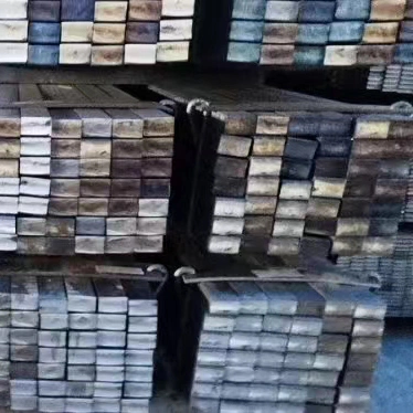 Barras planas de acero laminado en caliente de las esquinas redondas para la hoja Muelles