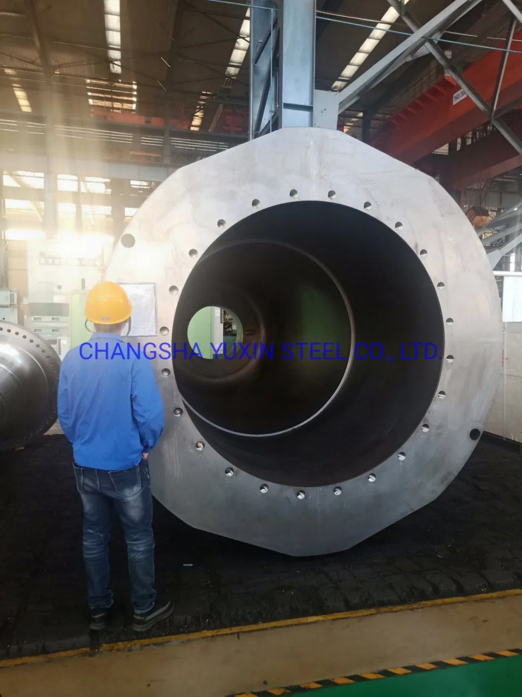 Wellhead Casing Head Equipment Forged Steel Round Bars in Forging Process by API Standard 4140, 4130, 4145