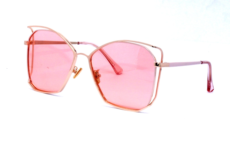 Fashionable Round Metal Sunglasses with High-Quality Lenses