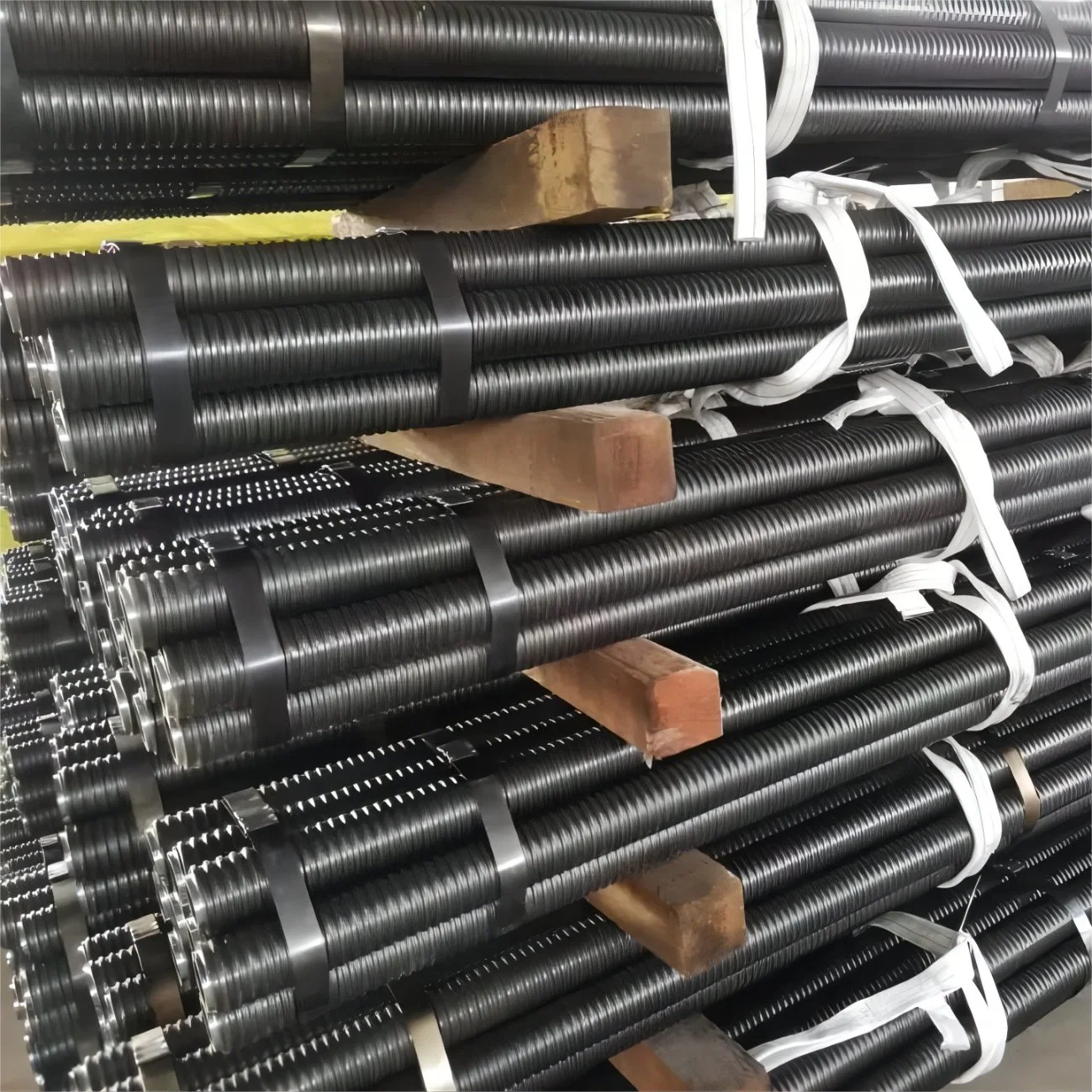 ISO 41cr4 ASTM 5140 JIS SCR 4410 Grado de acero aleado Pernos huecos pernos de roca cabeza hueca hueca barra de anclaje