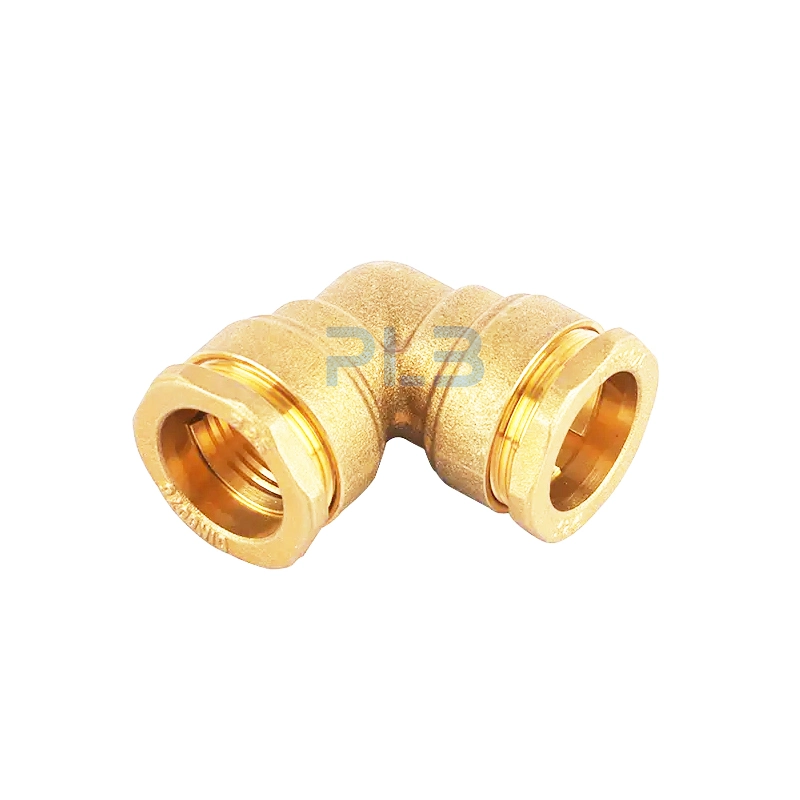 Codo de pared de lat&#243;n para tuber&#237;a de HDPE