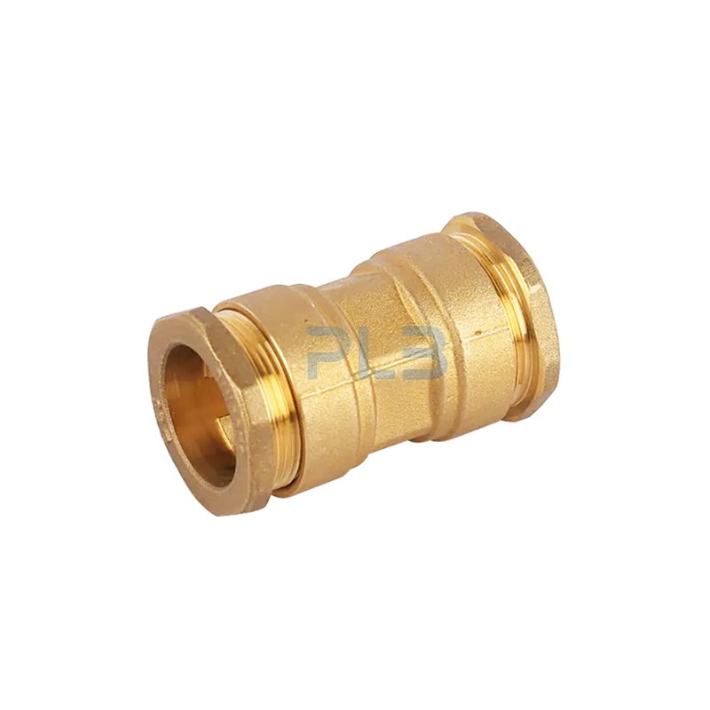 Codo de pared de lat&#243;n para tuber&#237;a de HDPE