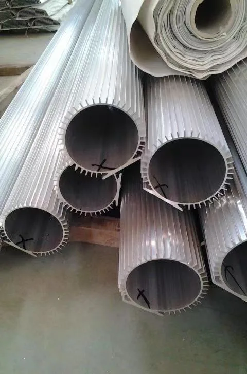 Venta caliente 6000 tubo de aluminio anodizado de tubos rectangulares de tubo redondo cuadrado