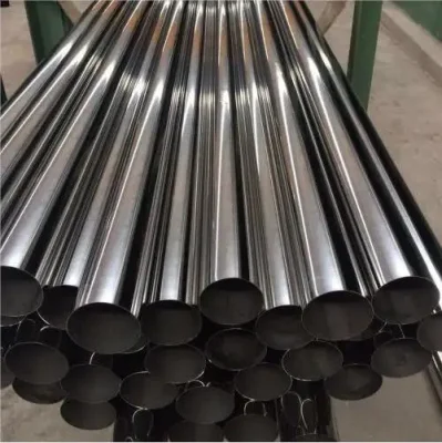 Tubo in acciaio inox AISI laminato a caldo Tp201 ASTM SUS304L S316L Caldaia senza cuciture rotonda con superficie lucidata 06cr18ni9 Sch20 inox saldata Tubo