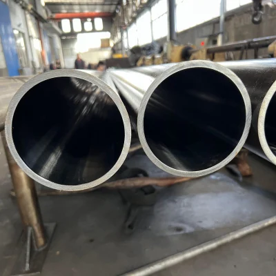 Tubo cilindrico a testa bombata 1026 tubo in acciaio al carbonio senza saldatura