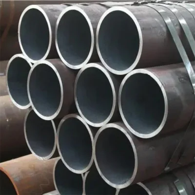 ASTM Q235B A36 Schema 40 costruzione 14 20 24 30 Tubo rotondo nero da pollici tubo in acciaio al carbonio senza cuciture ragionevole