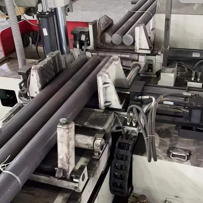 1.0503 S45C acciaio forgiato Ck45 En8 EN9 laminato a caldo a freddo Barre di ferro tonde in acciaio al carbonio trafilato