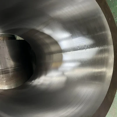 Tubo strutturale cavo rotondo e con foro senza saldatura per cilindro idraulico