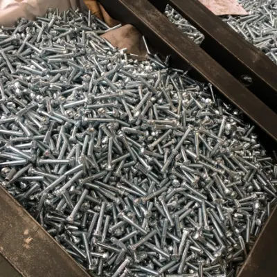 Grado 4.8 8.8 10.9 12.9 pollici metrico dimensione rotaia pesce Bulloni di ancoraggio fissaggio a coda di pesce per piastra e dado per Ferrovia della Torre