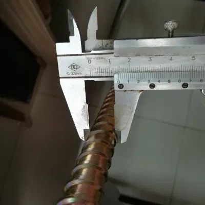 D15/17 acciaio laminato a freddo barra filettata in acciaio e forgiato Tirante con dado ad alette