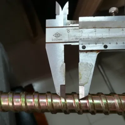 D15/17 acciaio laminato a freddo barra filettata in acciaio e forgiato Tirante con dado ad alette
