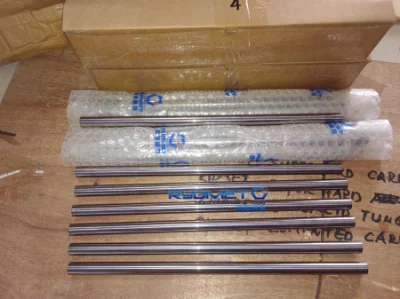 Rydmet grana fine durezza 91,8 hra lunghezza 330 mm buona resistenza all&prime;usura Barra in carburo di tungsteno