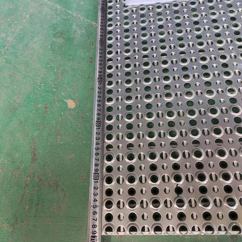 Stainless Steel Round Hole Irregular Shape Perforated Metal Sheet Plate