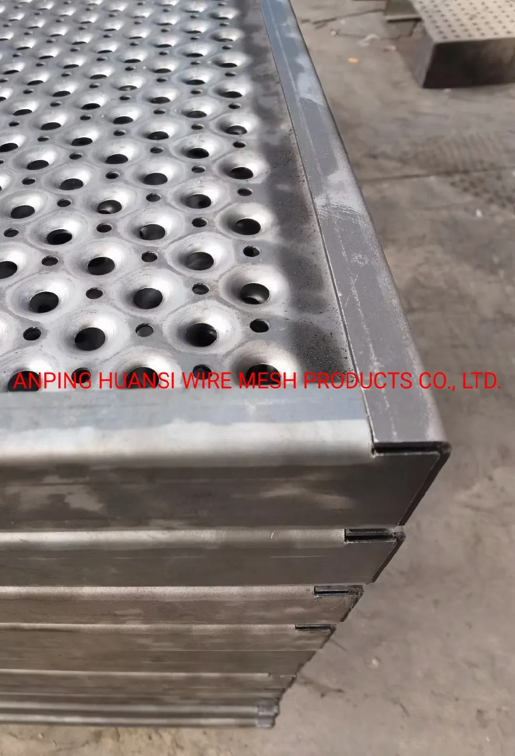 Round Hole Perforated Sheet Metal Panels Corrosion Resistance Metal