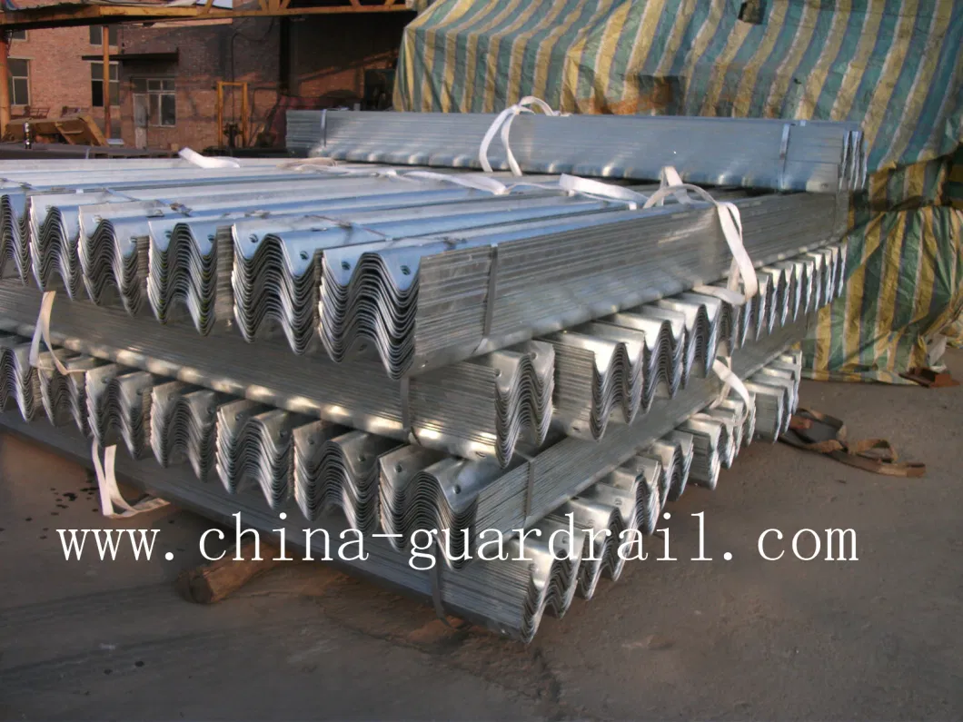 Hot DIP Galvanized Svodidla Ocelova Steel Corrugated W Beam Guardrail