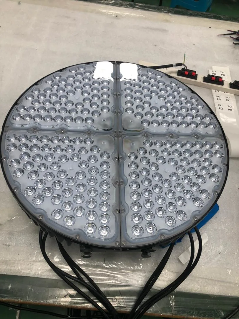 600W LED Ootball Sportlight 70000 Lumens 100-277V Round Shape Module Stadium Light