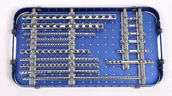 Veterinary Trauma Stainless Steel Plates 2.7 Round Hole Neutral Plate