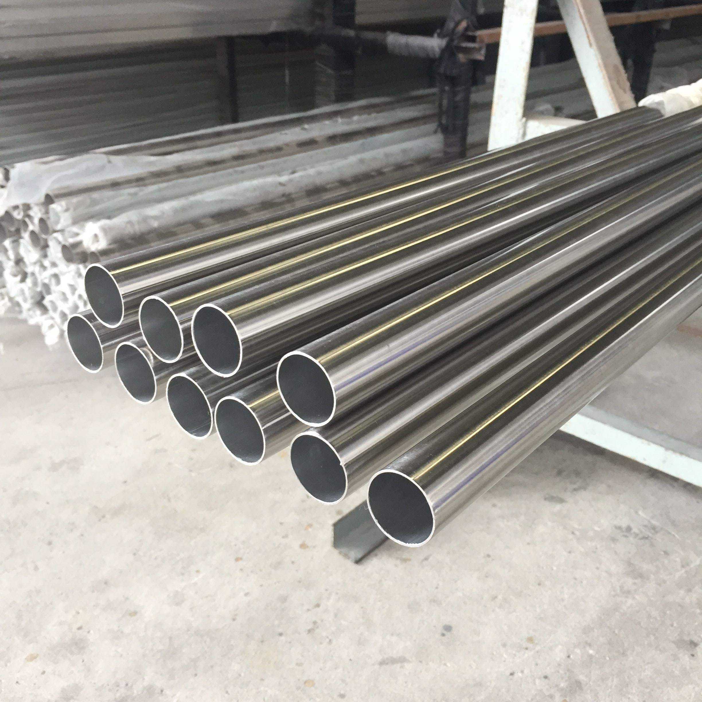 Acciaio Wugang dalla Cina senza cuciture in acciaio inossidabile decapato ricotto brillante Tubo/tubo
