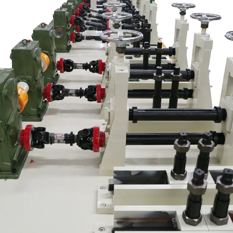 Macchina per la produzione di tubi rotondi in acciaio inox