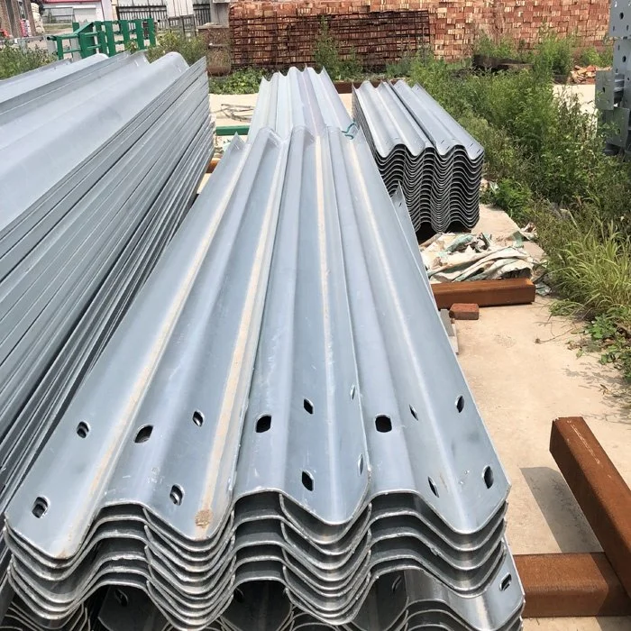 Barra di protezione W laminata a freddo/acciaio per sicurezza stradale/urto stradale Barriera