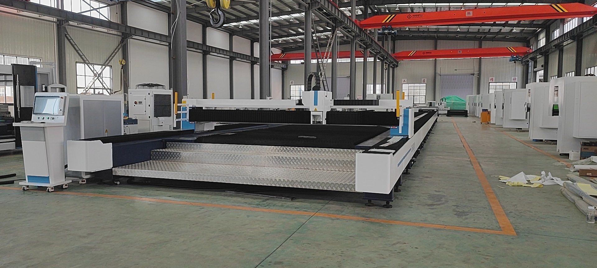 Taglierina laser di grande formato 40 mm alluminio metallo forma fibra metallo Macchina da taglio laser